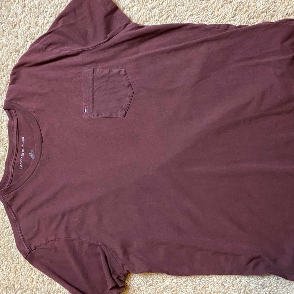 Tommy Hilfiger Men’s Essential Classic Pocket T